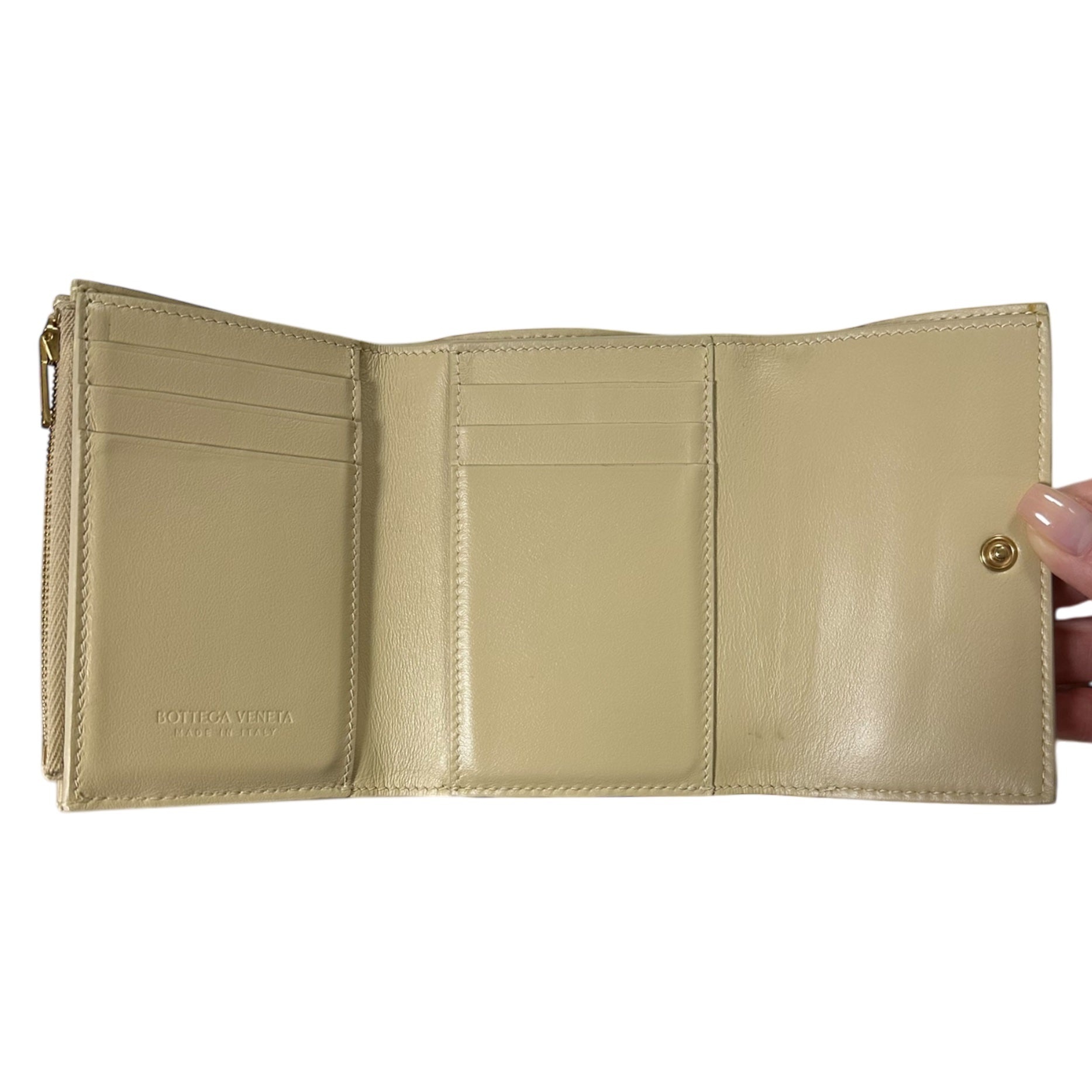 BOTTEGA VENETA Leather Zip Trifold Wallet - 8