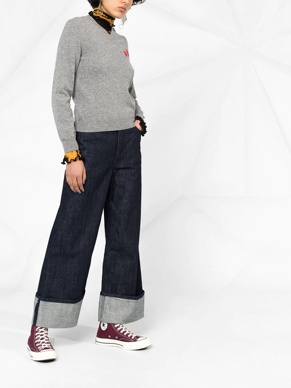 long sleeve V-neck sweater - 4