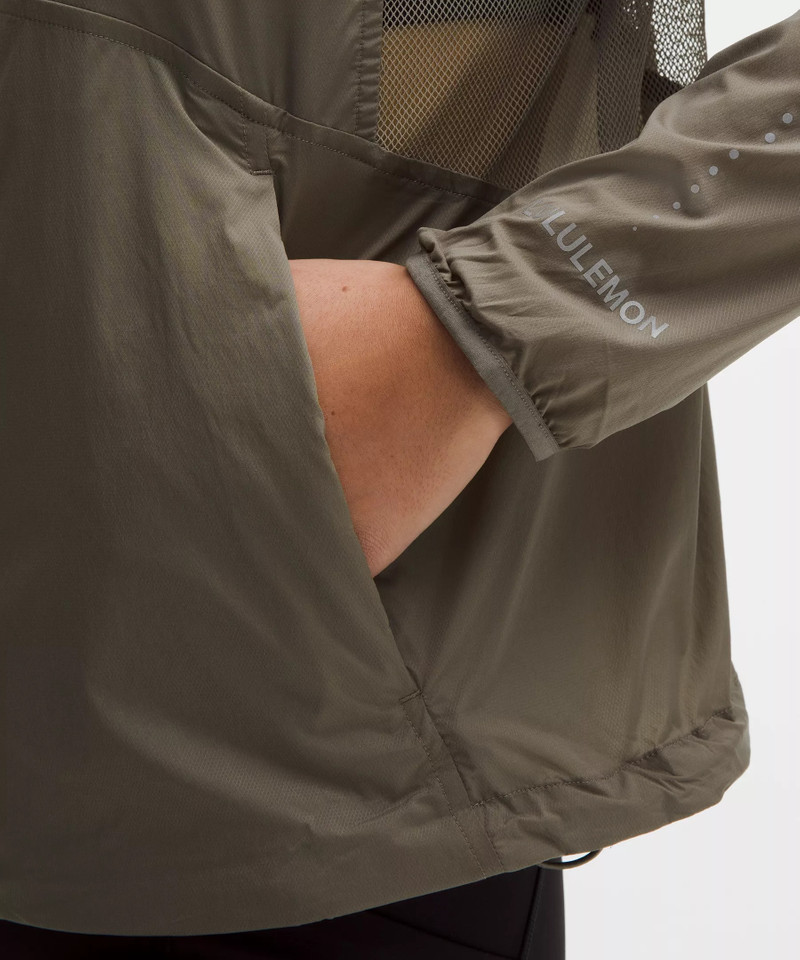 Classic-Fit Ventilated Running Jacket 5