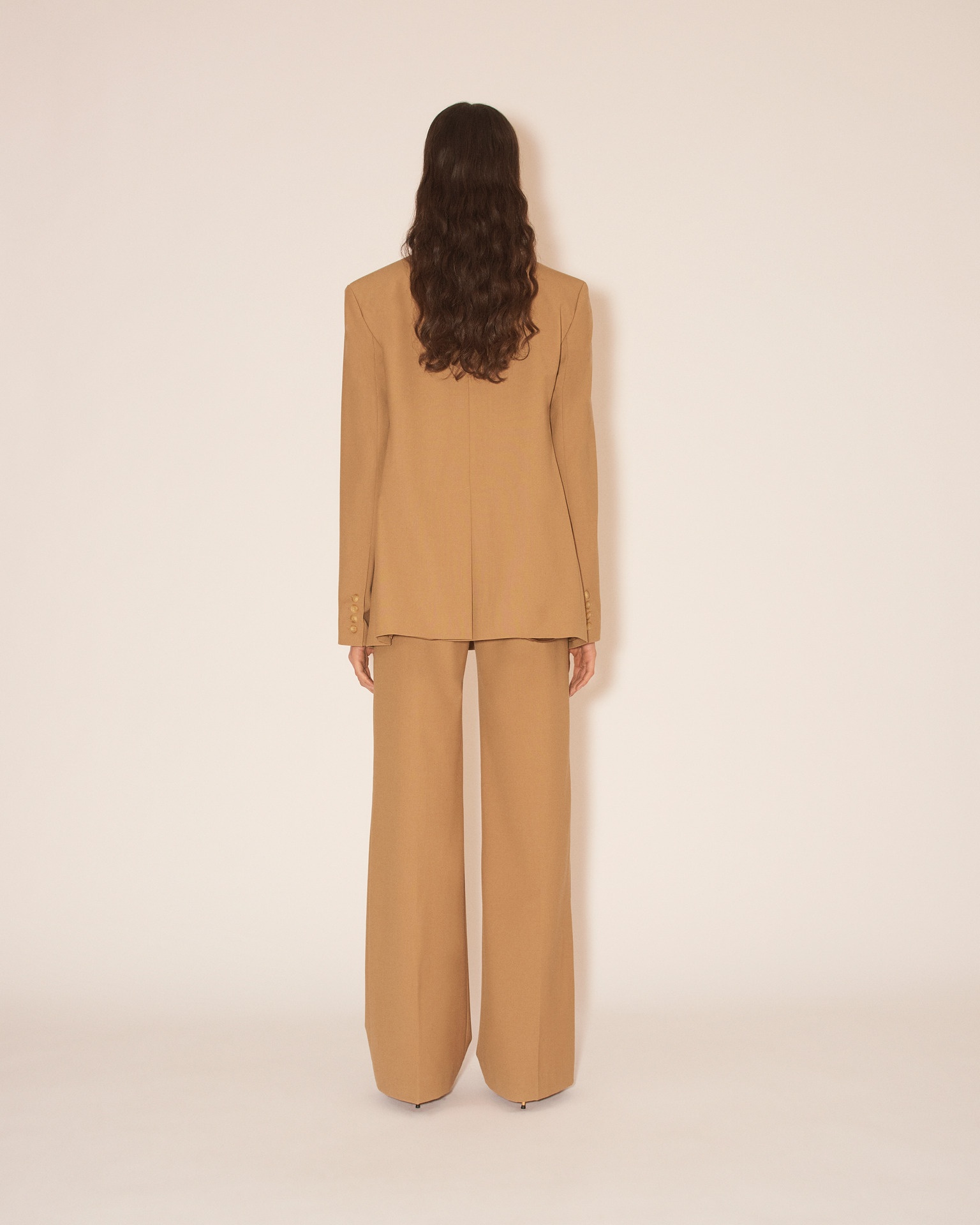 GIEDRE - Slightly summer suiting blazer - Camel - 5