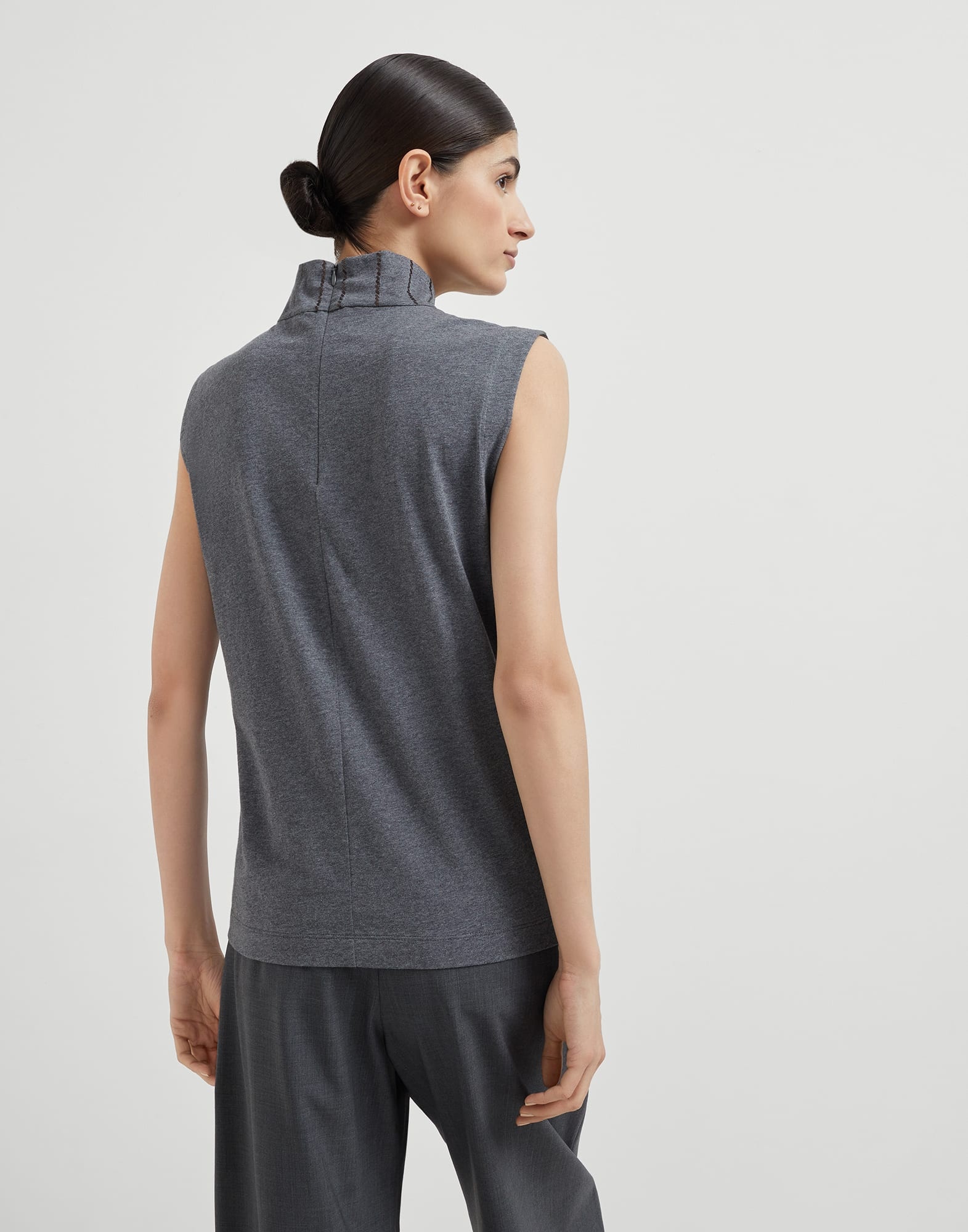 Cotton jersey turtleneck top with dazzling chalk stripe embroidery - 2