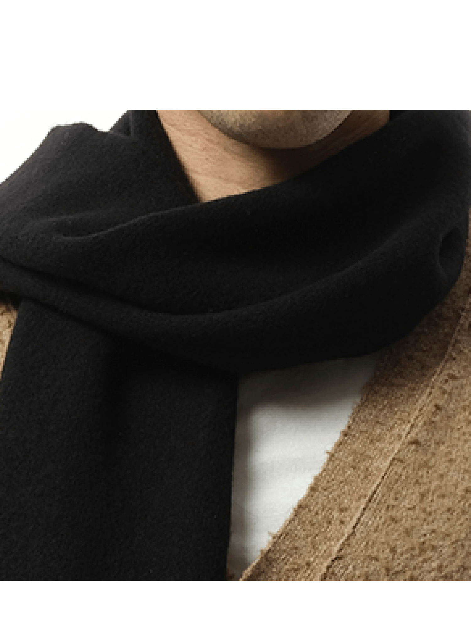Four Stiches Scarf in Black - 3