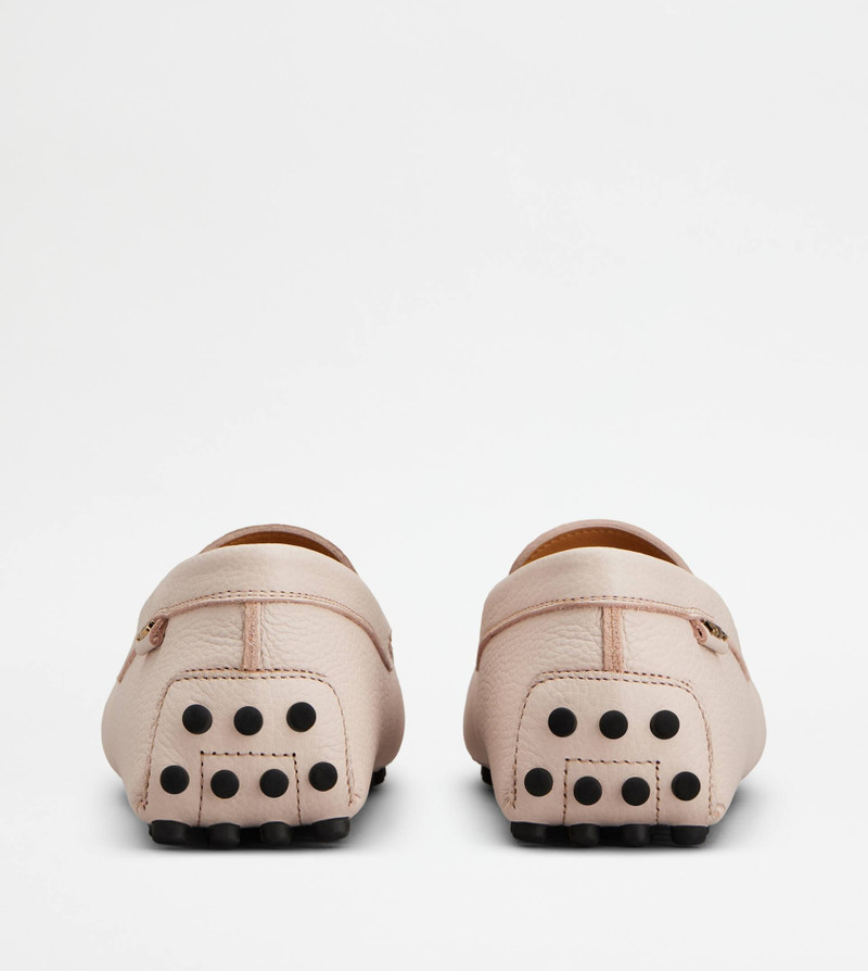 Tod's GOMMINO DRIVING SHOES IN LEATHER - PINK outlook