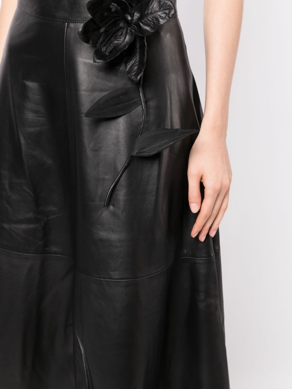 floral-embroidered leather midi skirt - 5