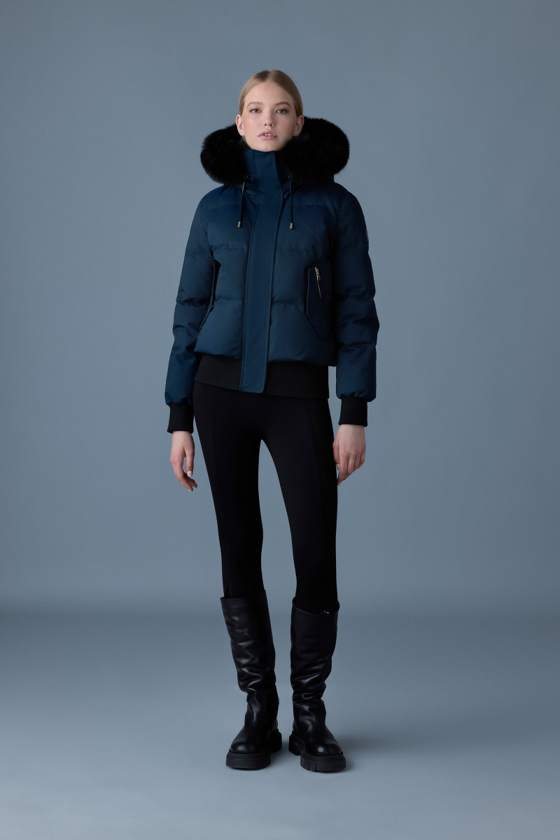 NEFI-BX Down jacket with blue fox fur hood 3
