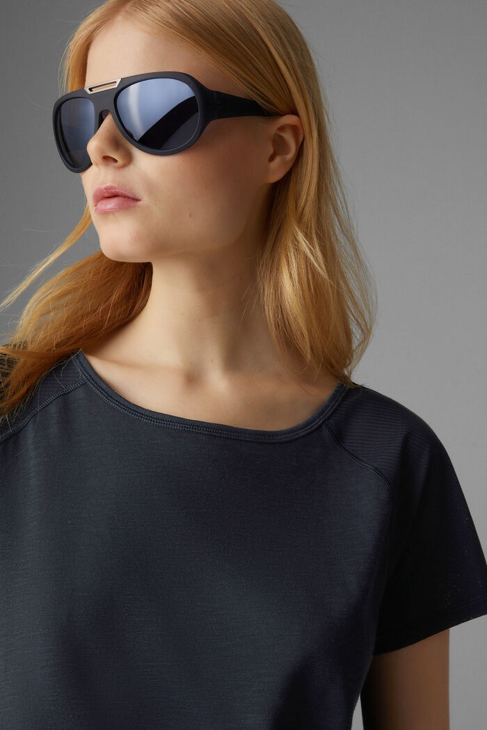 Helene T-shirt in Navy blue - 4
