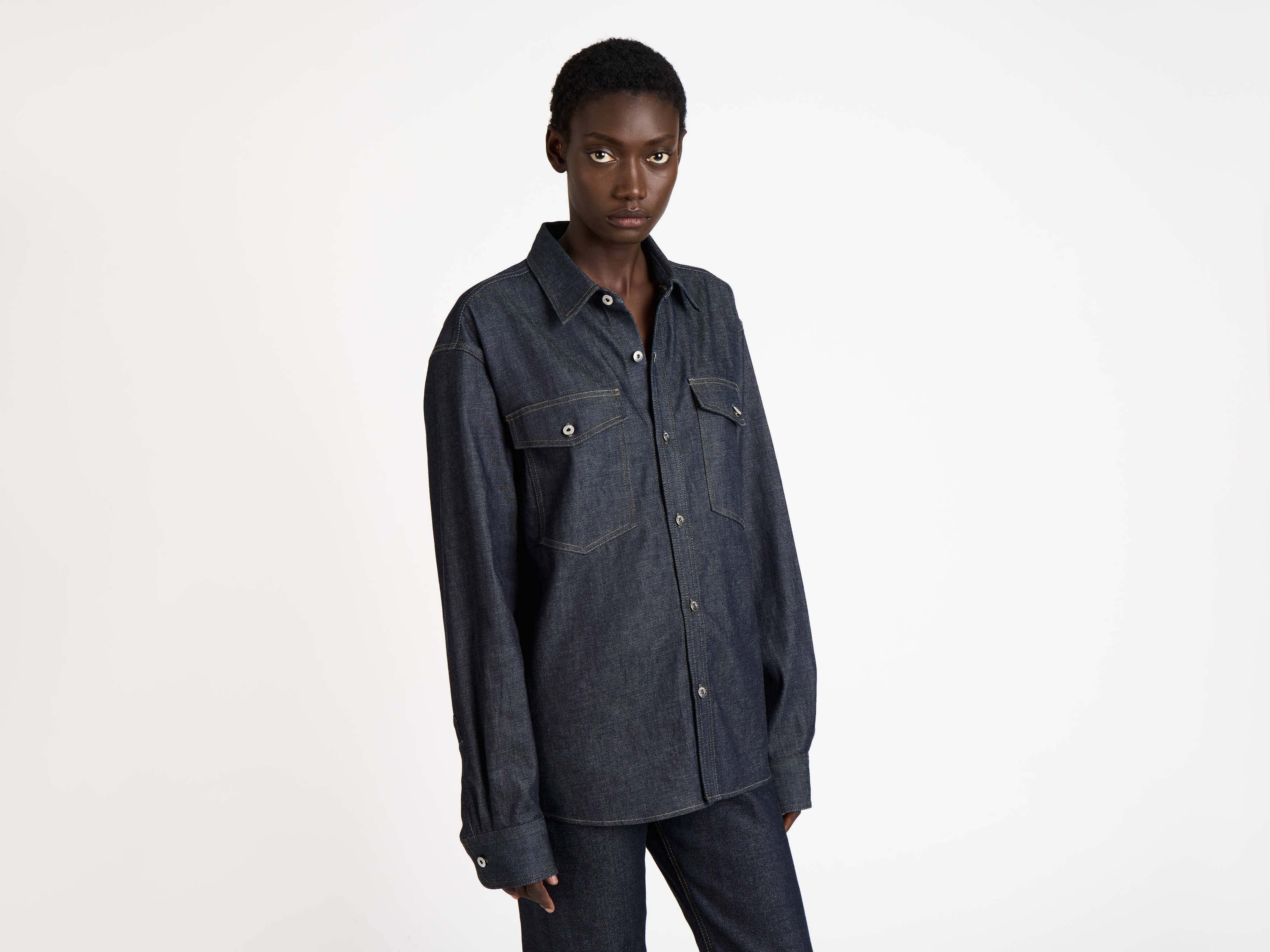 OVERSIZED DENIM SHIRT IN INDIGO - 5