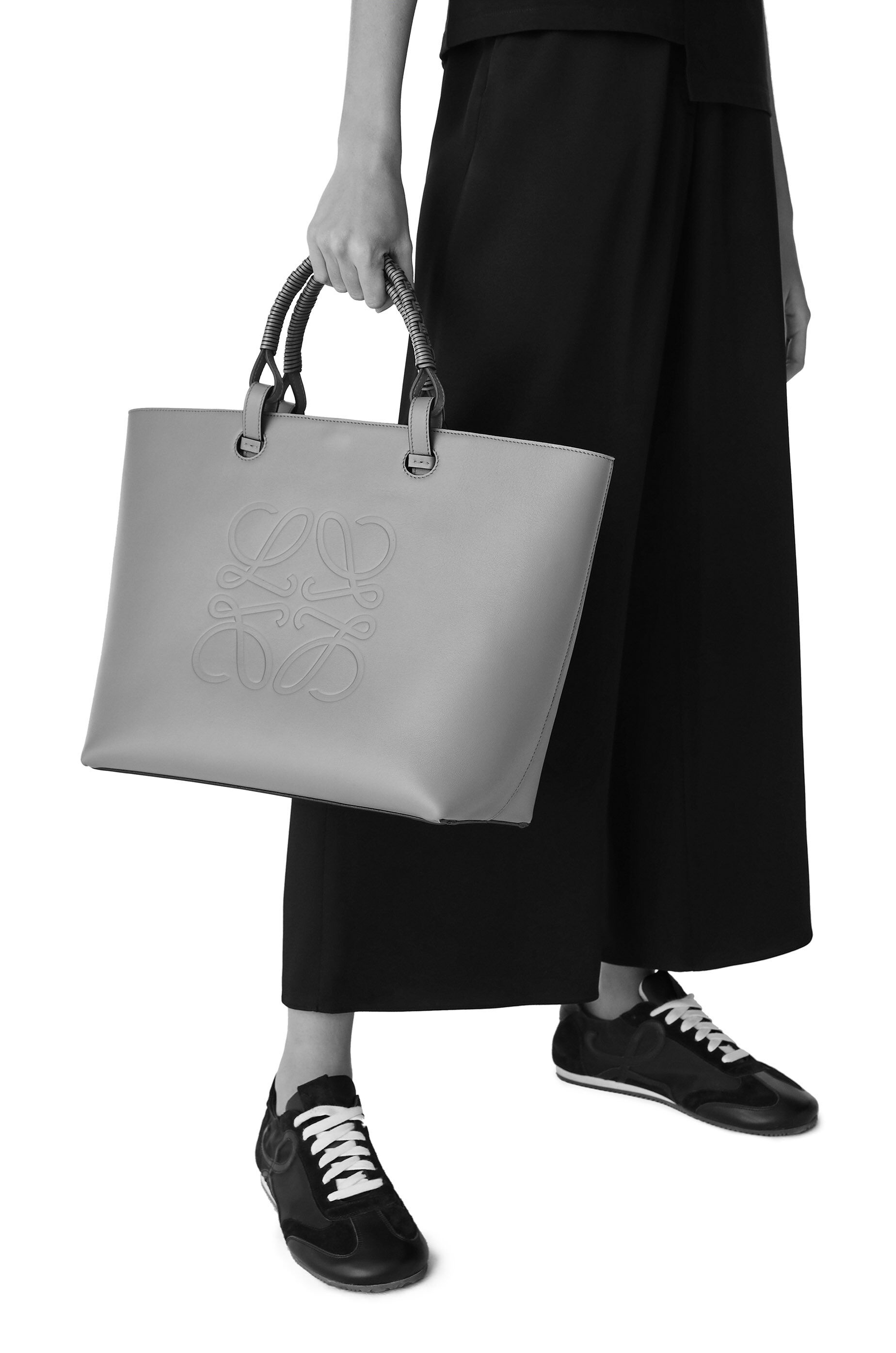 Anagram Tote in classic calfskin 2