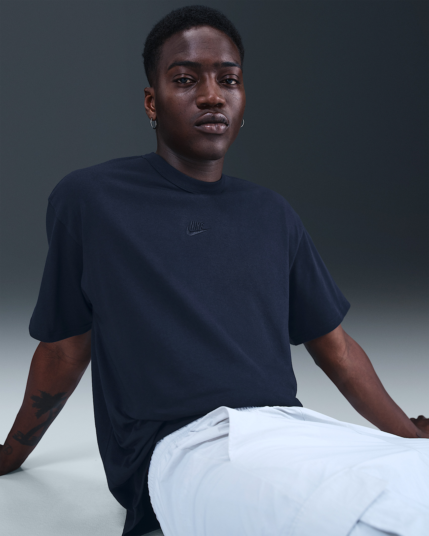 Nike Sportswear Premium Essentials Men's T-Shirt - 3