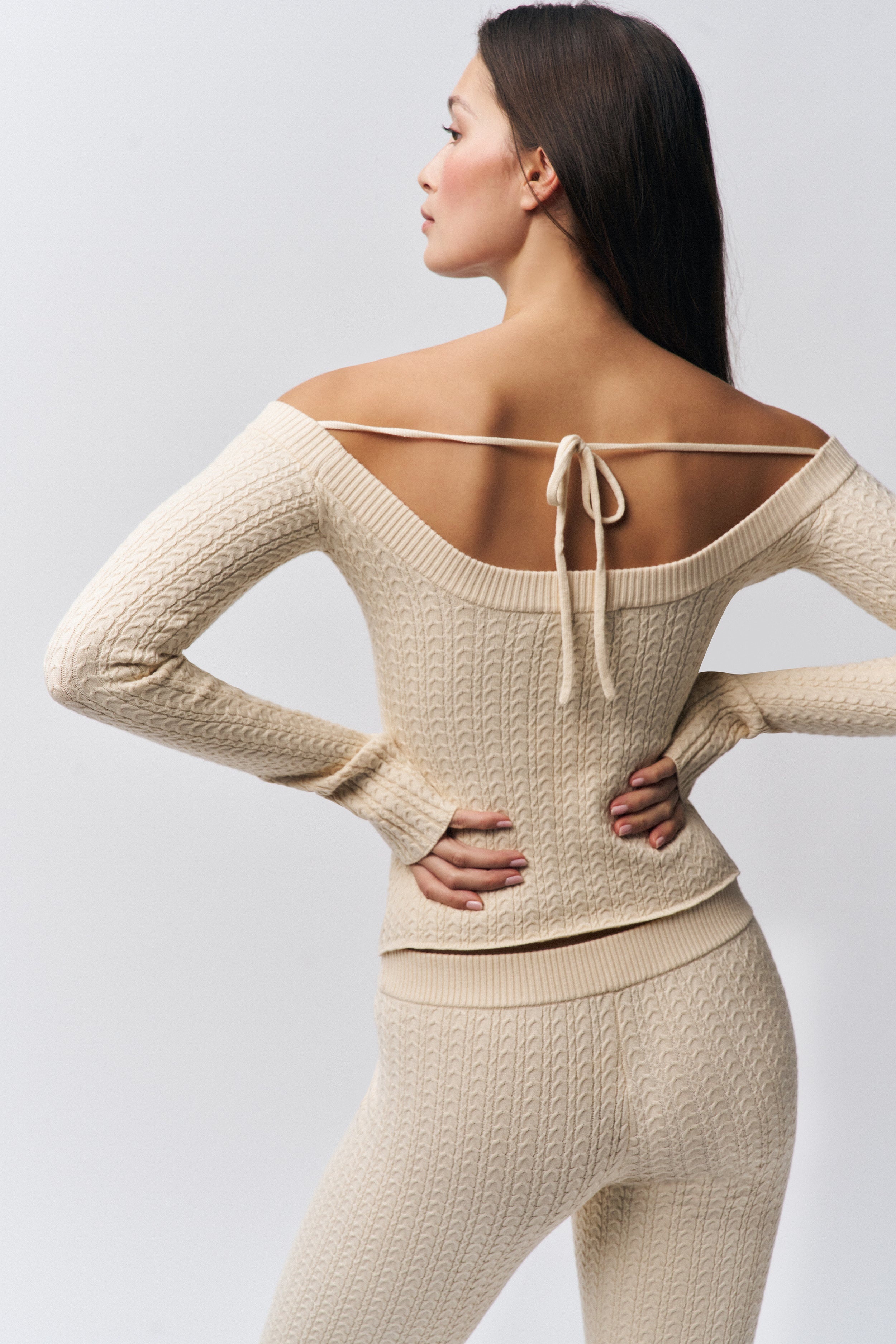 MIA TOP - 6