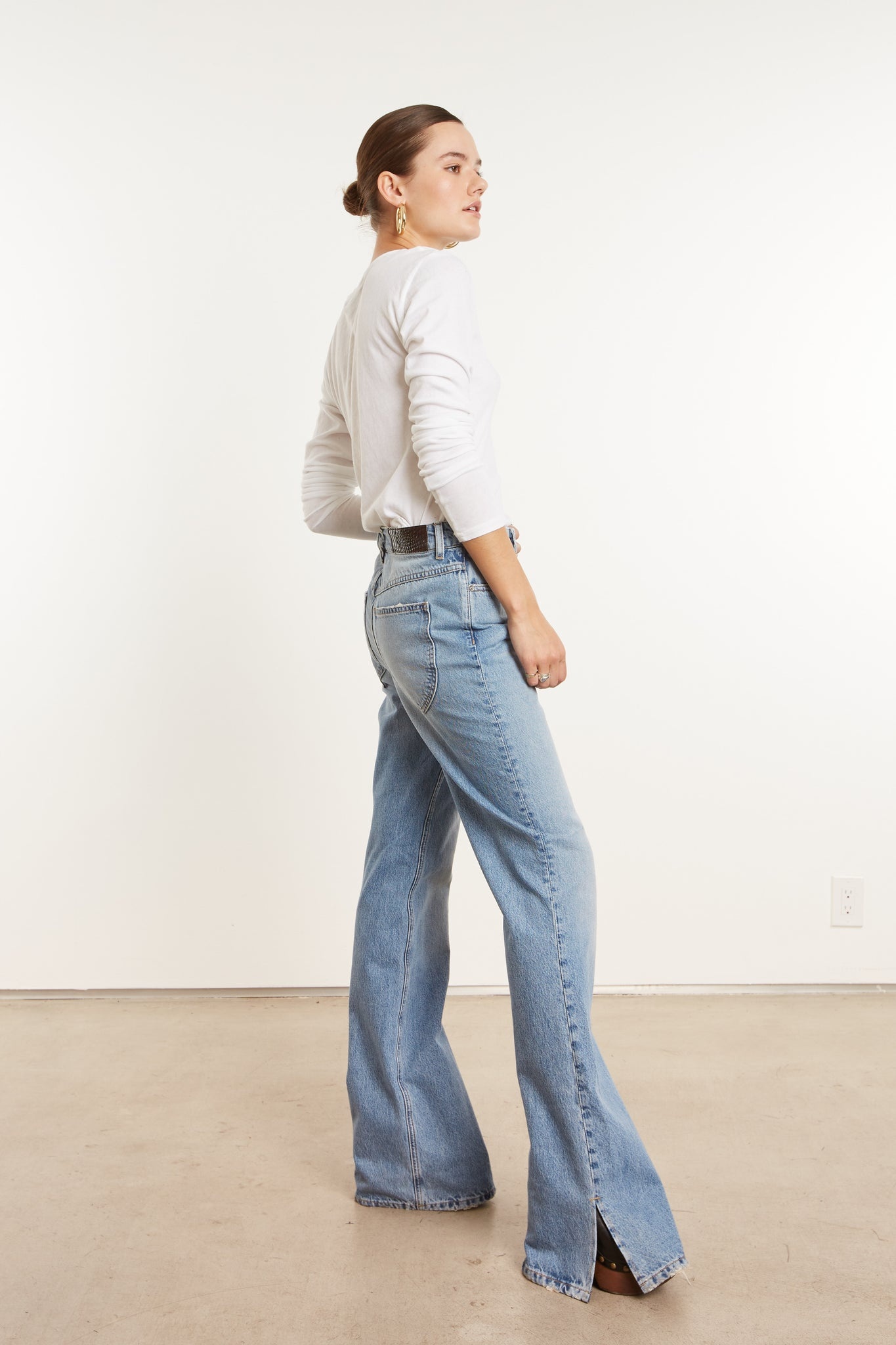 VICTORIA LOOSE STRAIGHT DENIM WITH SLIT - 7