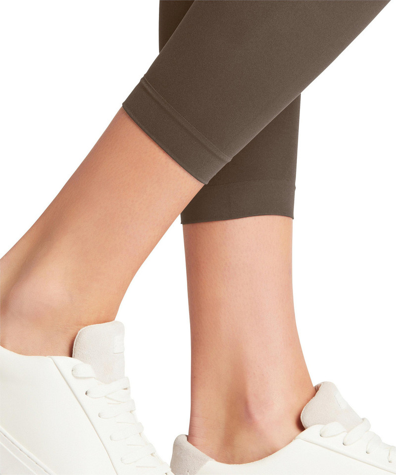 Pure Matt 50 DEN Women Capri 6