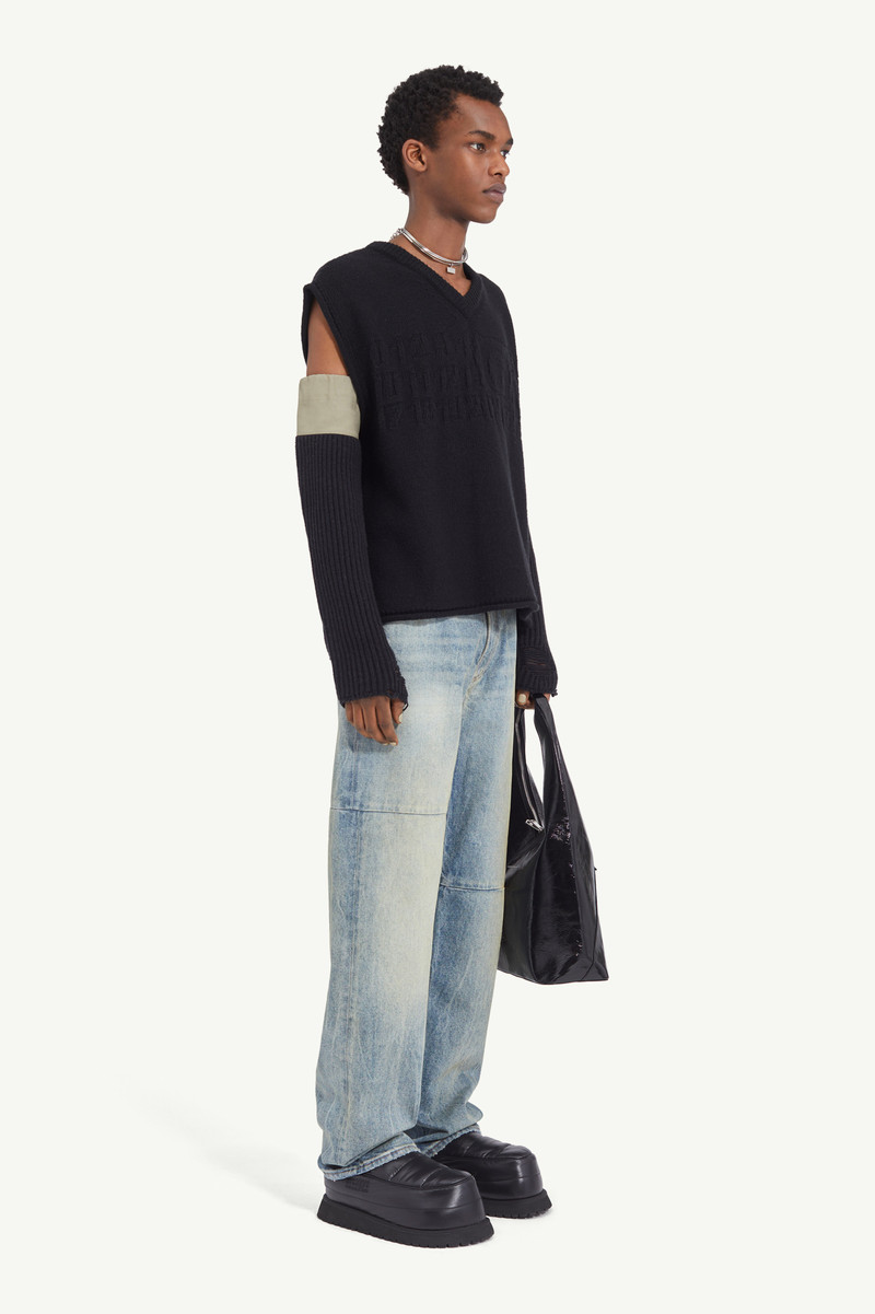 Numbers V-neck gilet 3