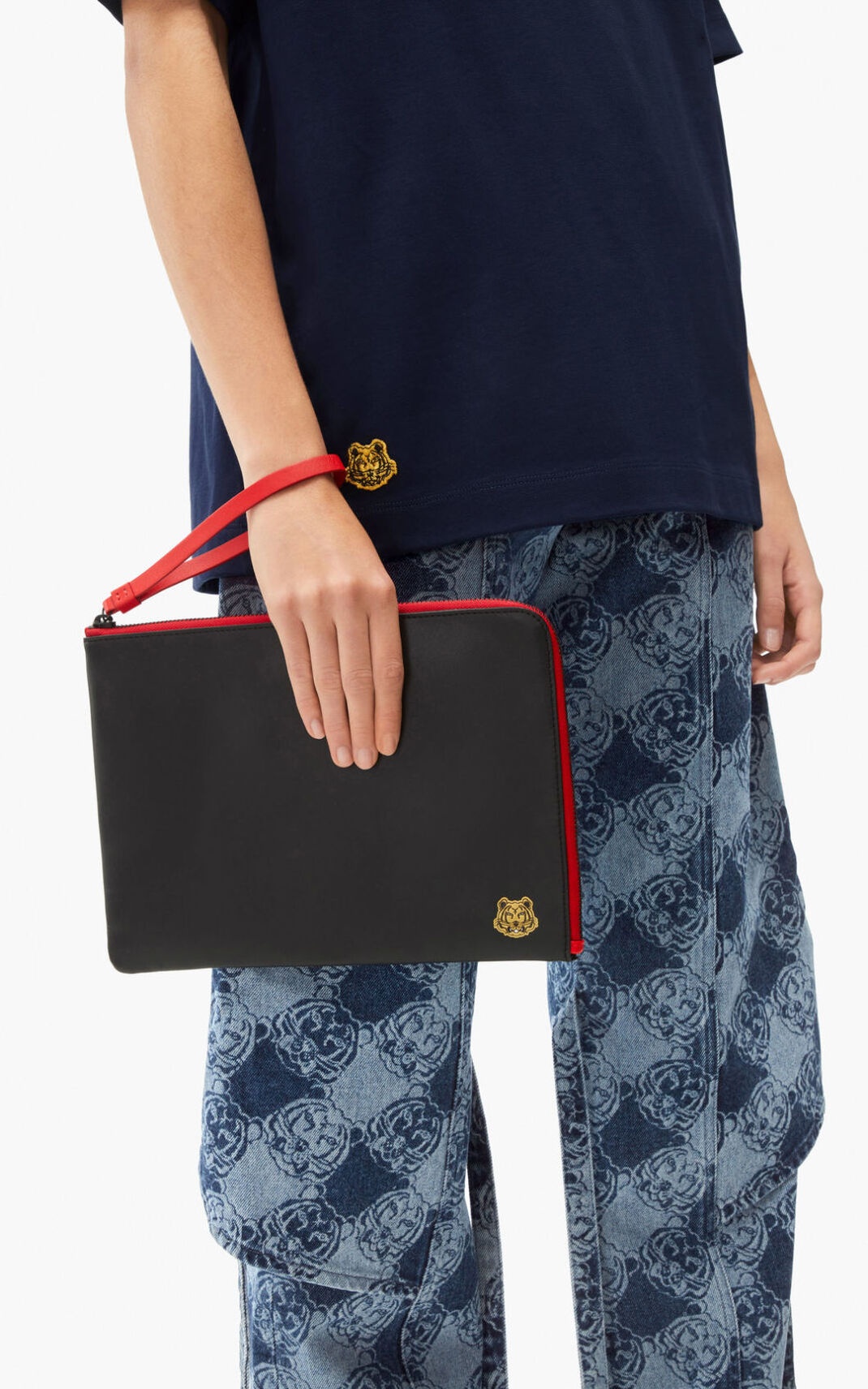 Large Tiger Crest leather clutch - 2