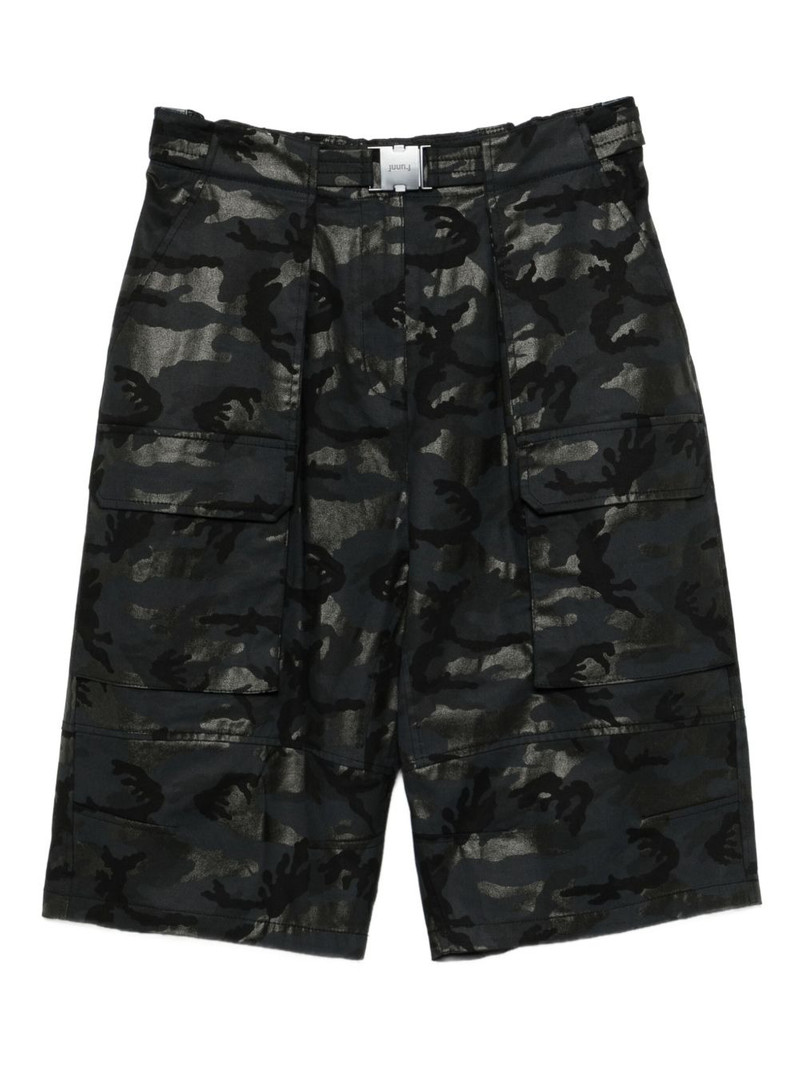 camouflage-print cargo shorts 1