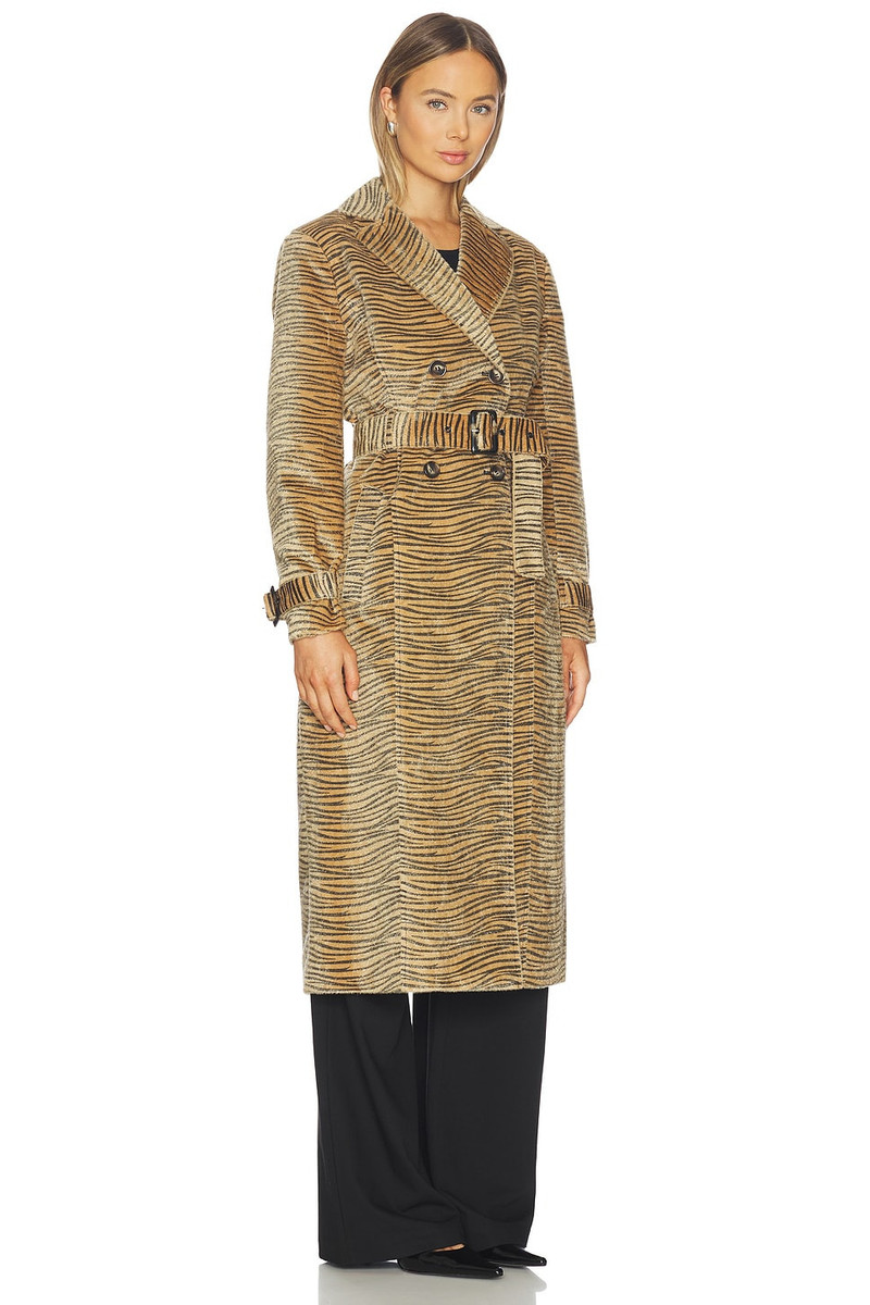 LAMARQUE Leslie Trench Coat outlook