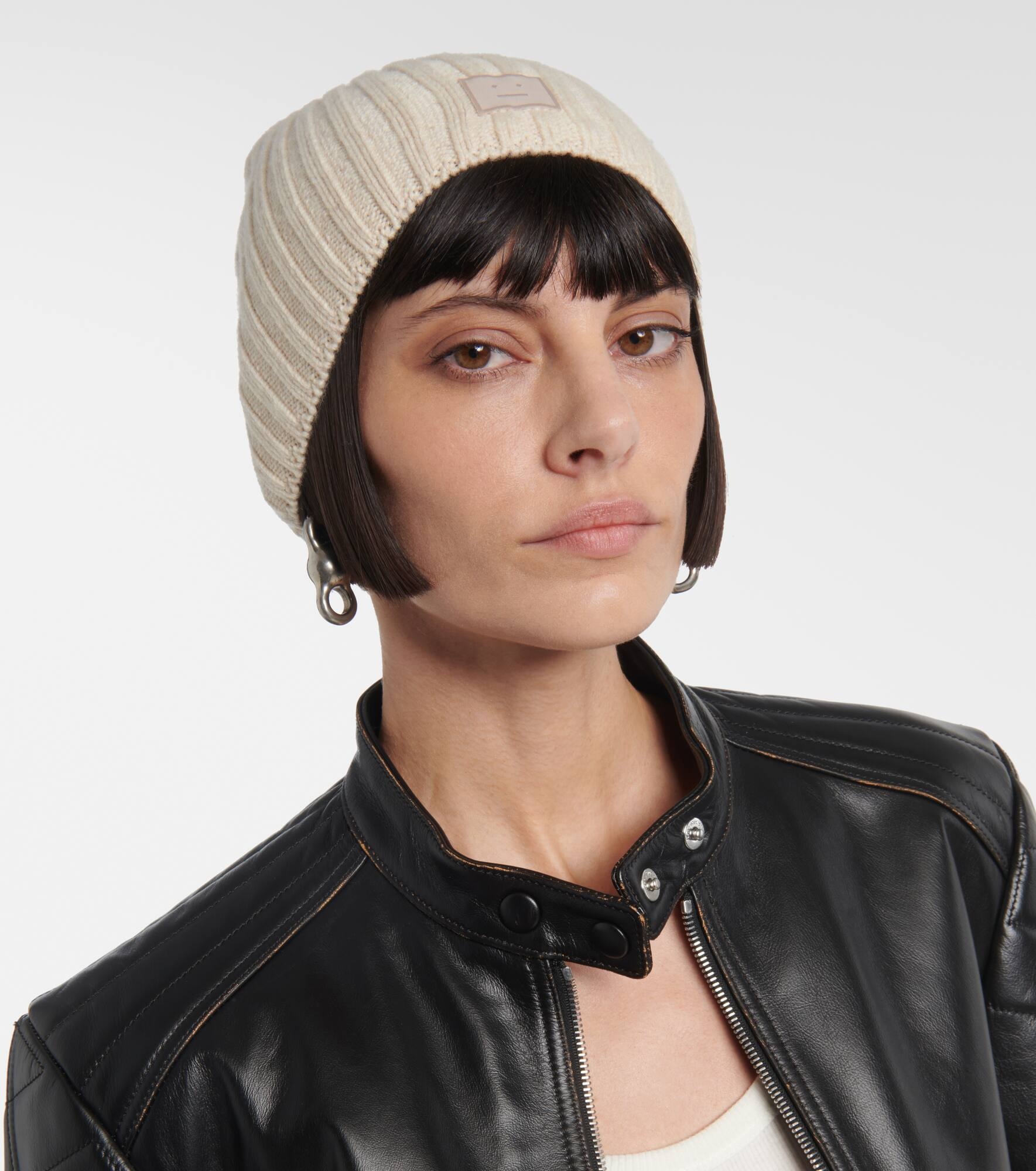Face ribbed-knit wool beanie - 2
