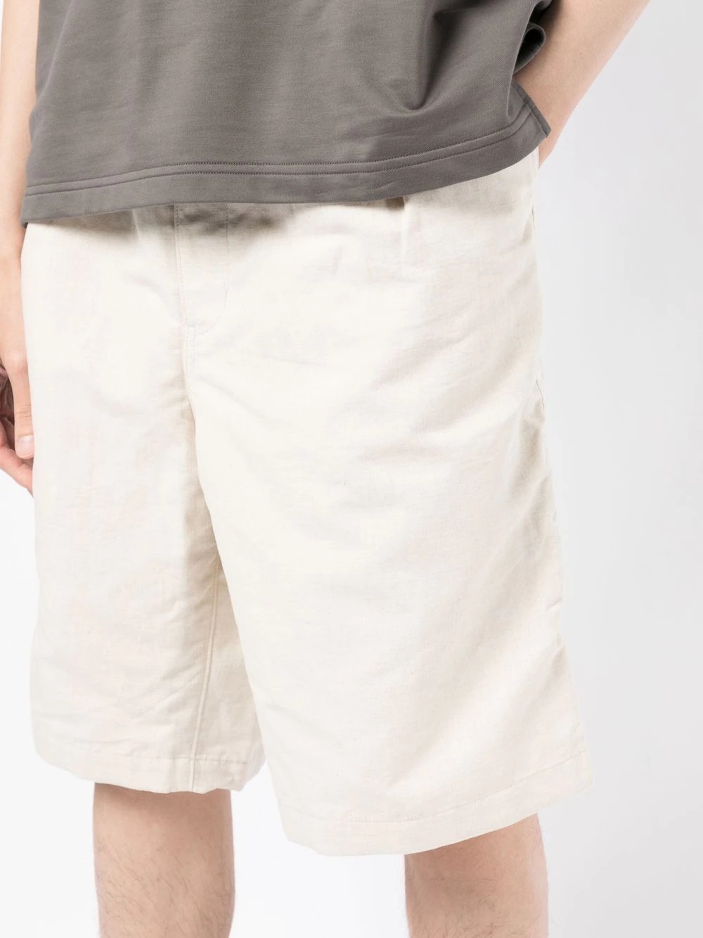 pleat-detail linen shorts - 5