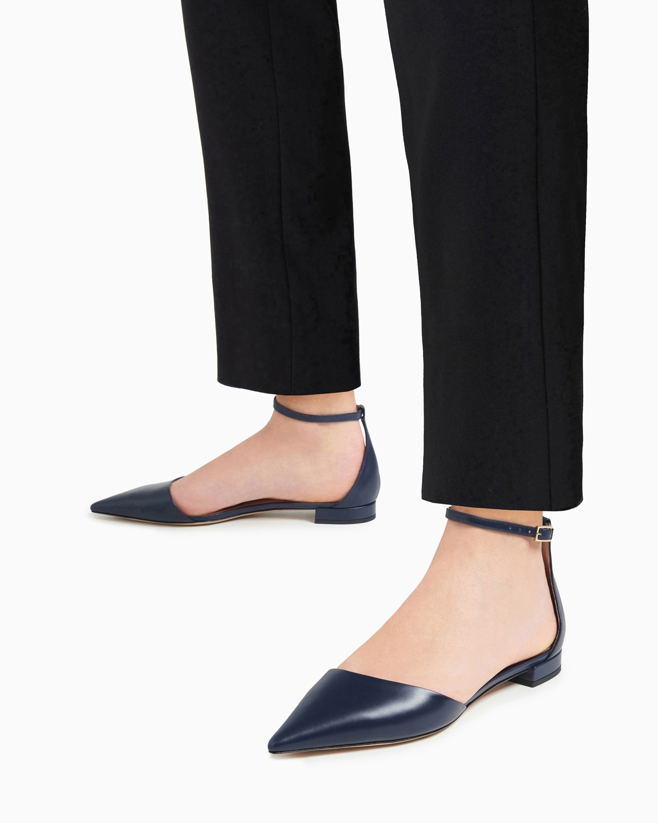Leather ballerinas with strap - 7