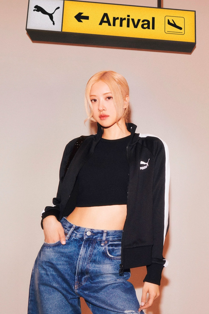 Iconic T7 Women's Track Jacket 8