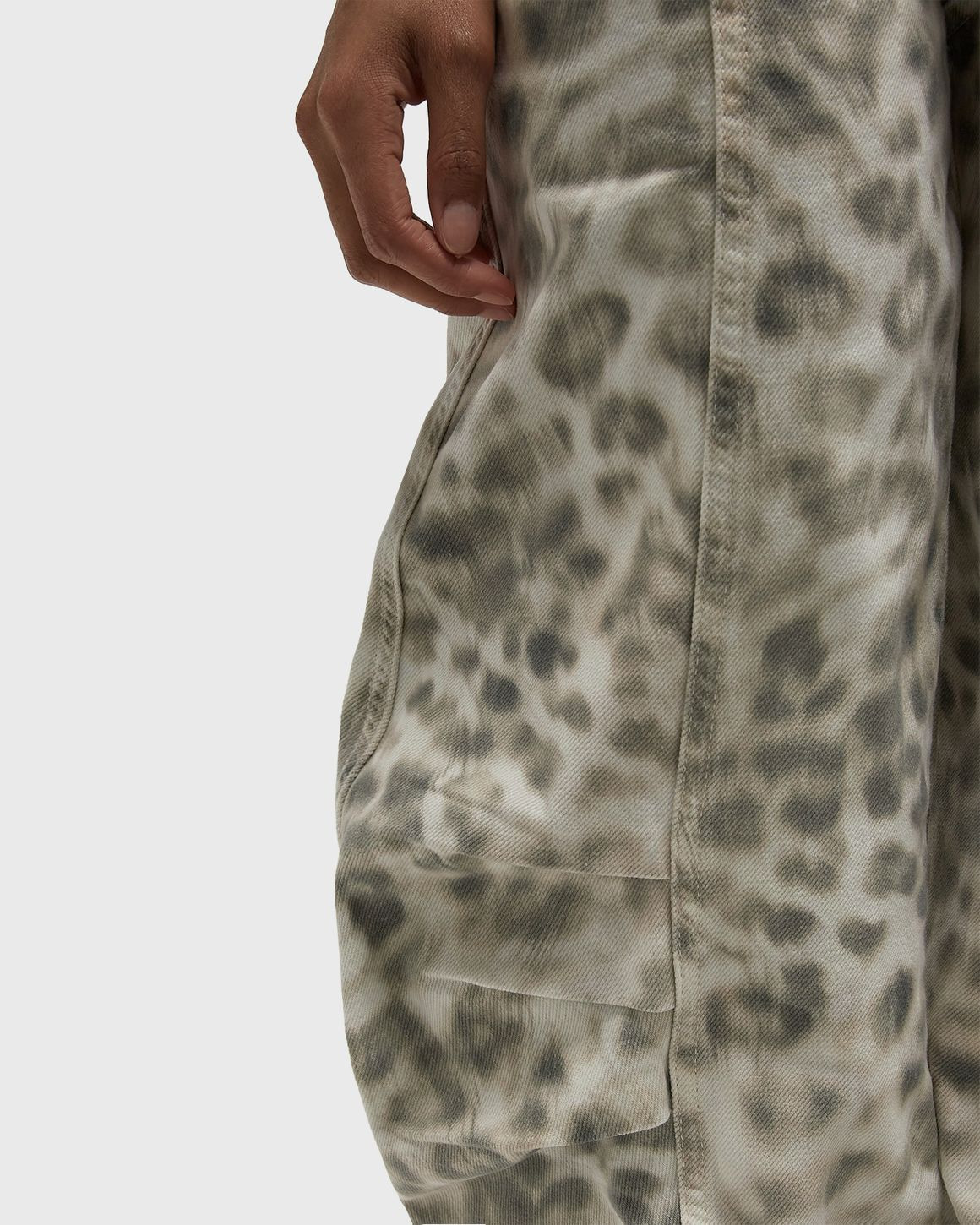 Printed Denim Cargo Pants - 5