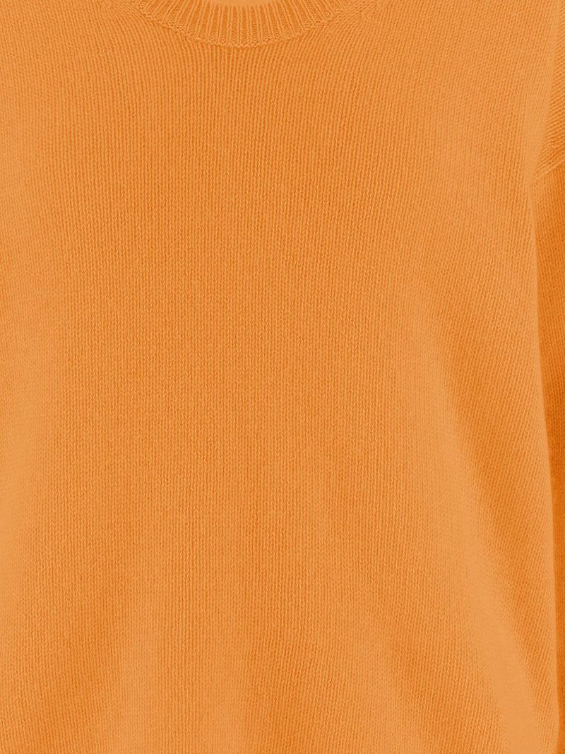 V-neck sweater 3