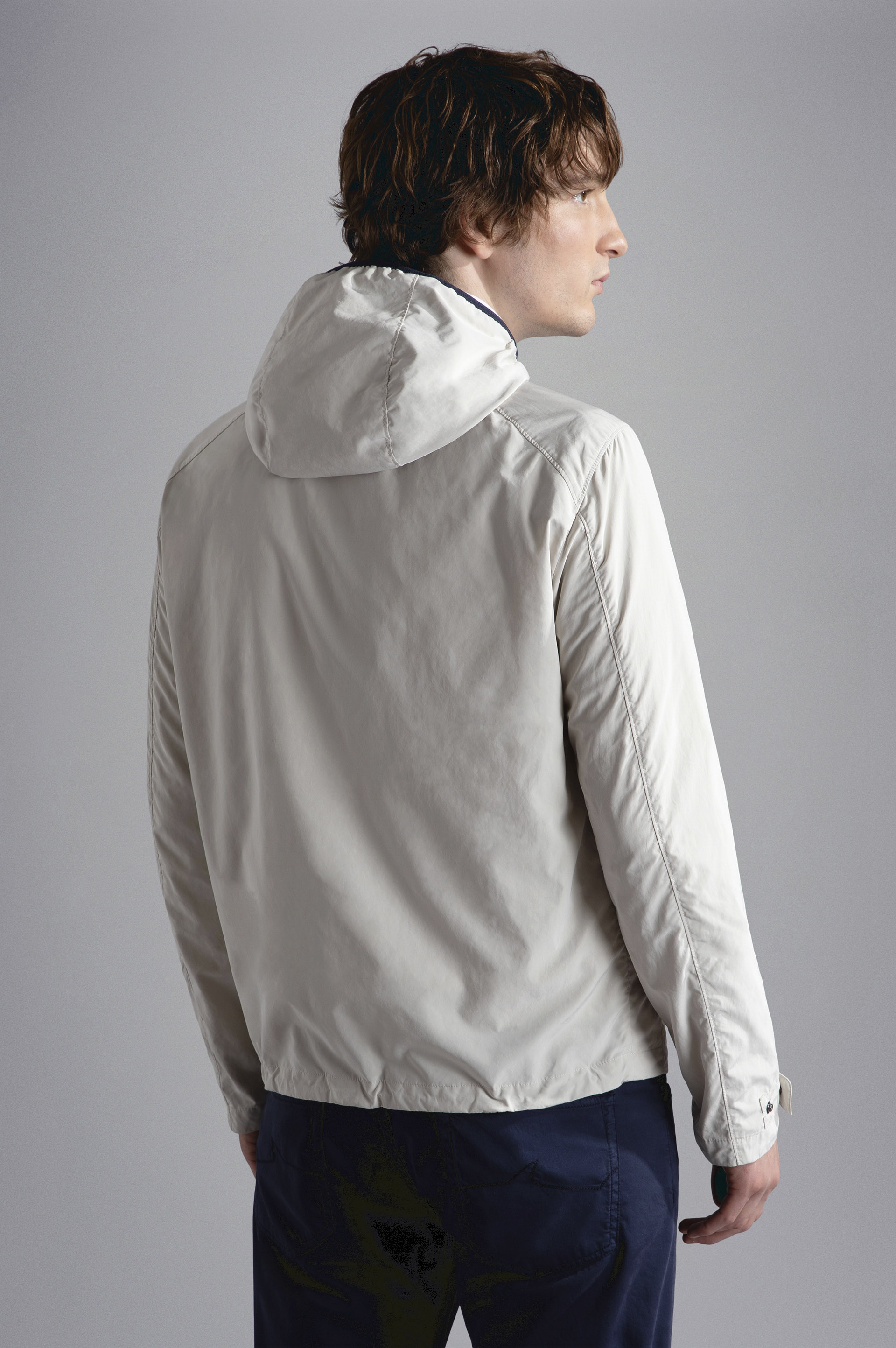 RE-130 HIGH DENSITY WINDBREAKER - 3