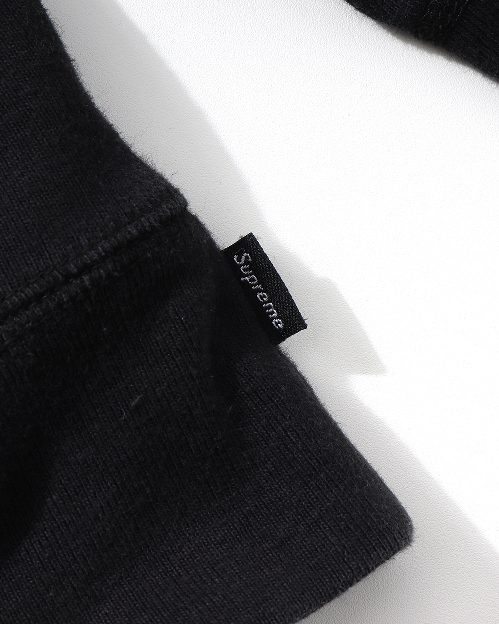 Supreme - 7