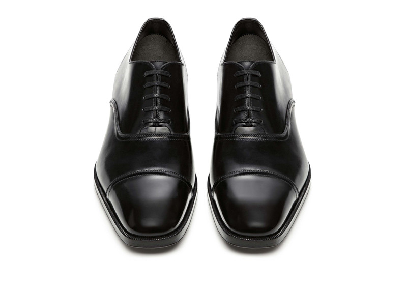 TOM FORD LEATHER GIANNI LACE UP outlook