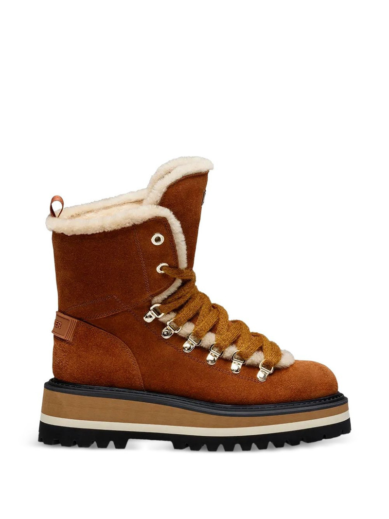 lace-up boots 1