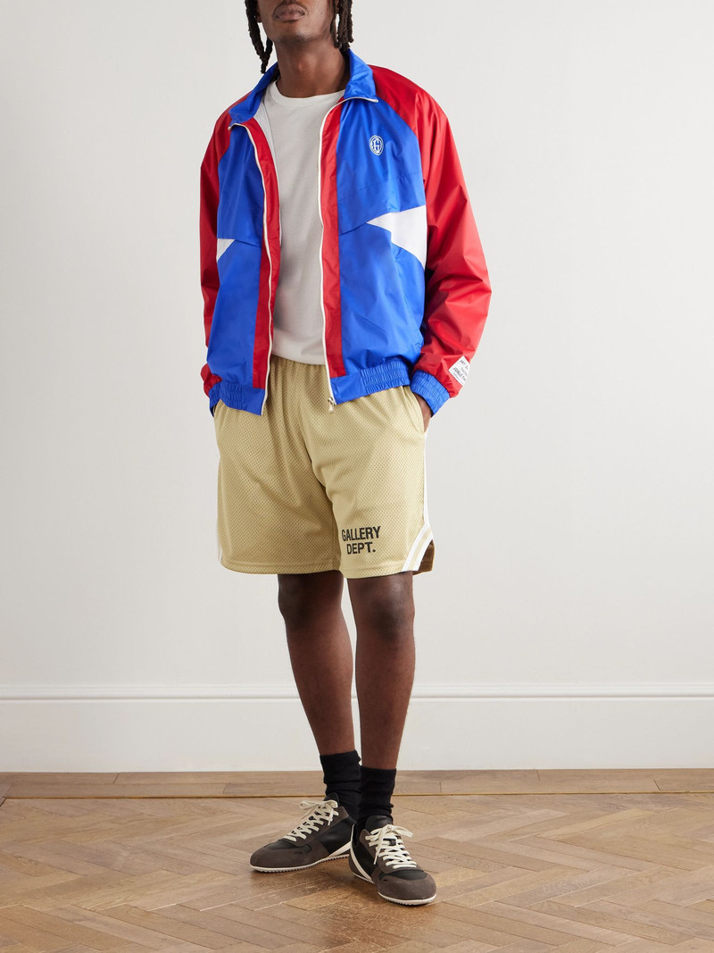 GALLERY DEPT. Venice Court Wide-Leg Logo-Print Webbing-Trimmed Mesh Shorts Beige outlook
