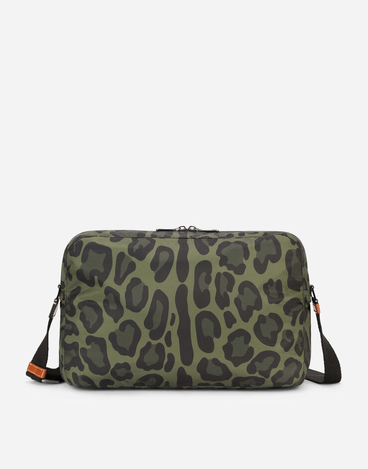 Nylon messenger bag with a leopard print against a green background and branded plate - 4