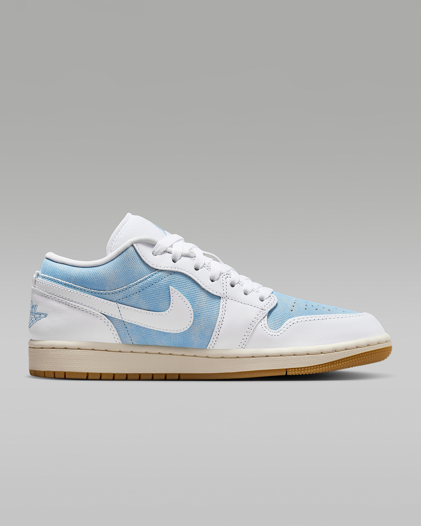 Air Jordan 1 Low SE Women's Shoes - 3