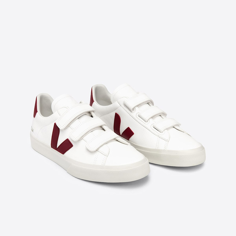 VEJA RECIFE LEATHER WHITE MARSALA outlook