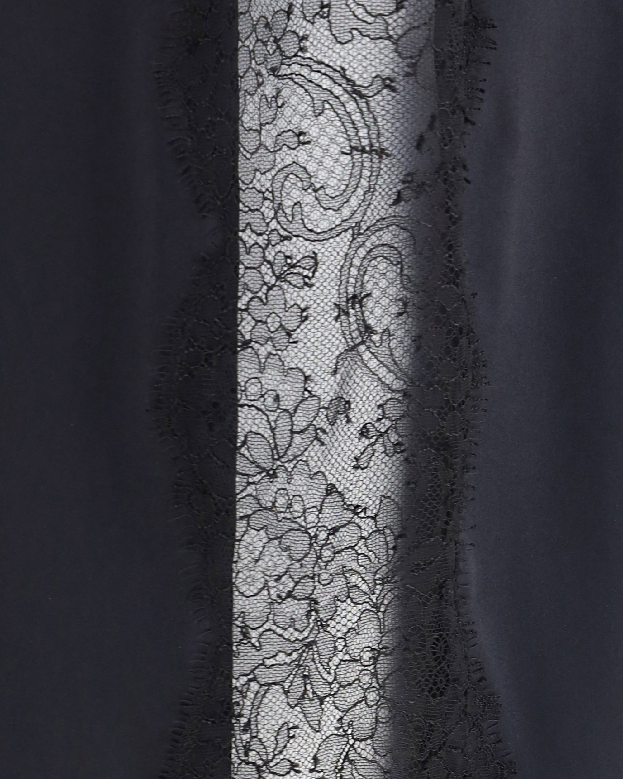 Satin Skirt with lace details - 3