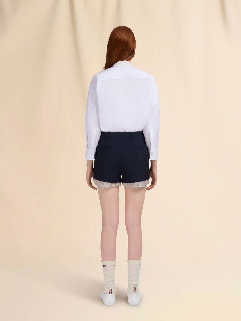 DEEP BLUE WOOL SHORTS WITH VISIBLE LINING - 3