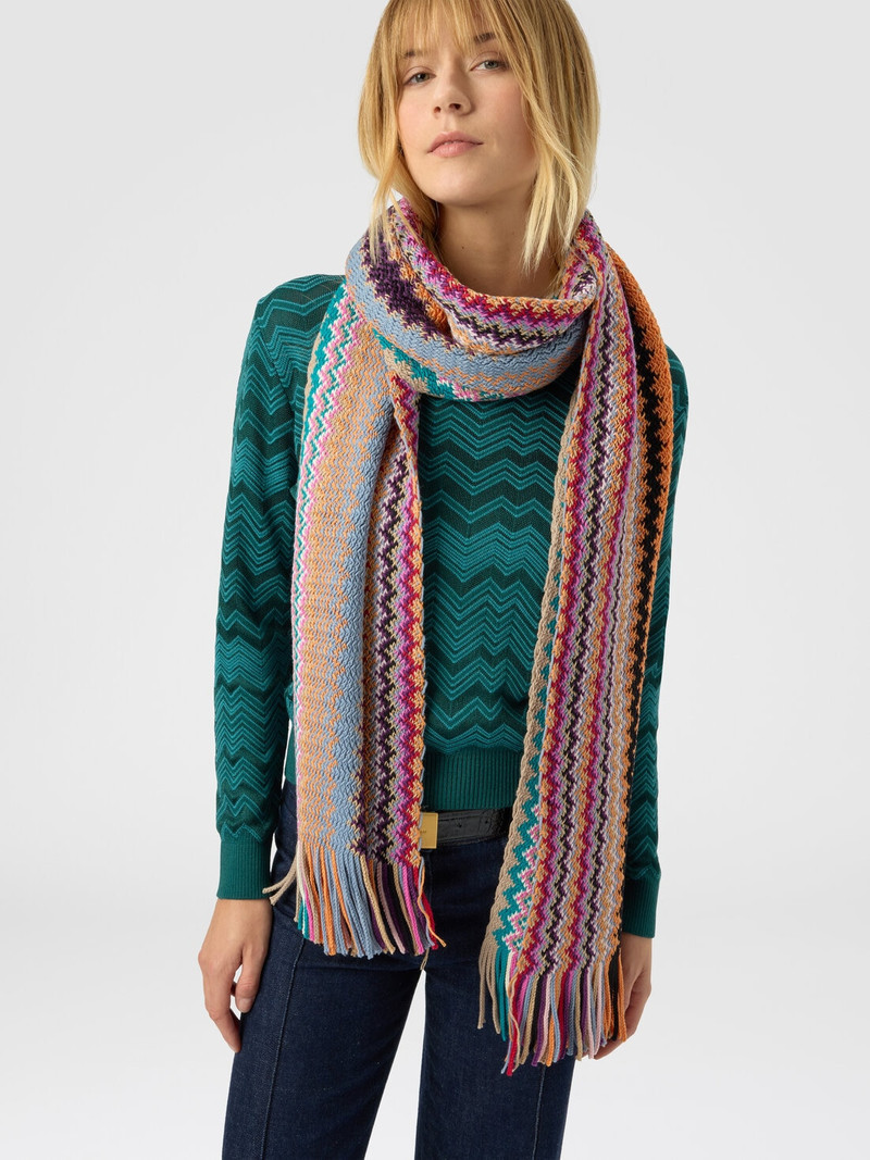 Pure wool scarf with fringes 3