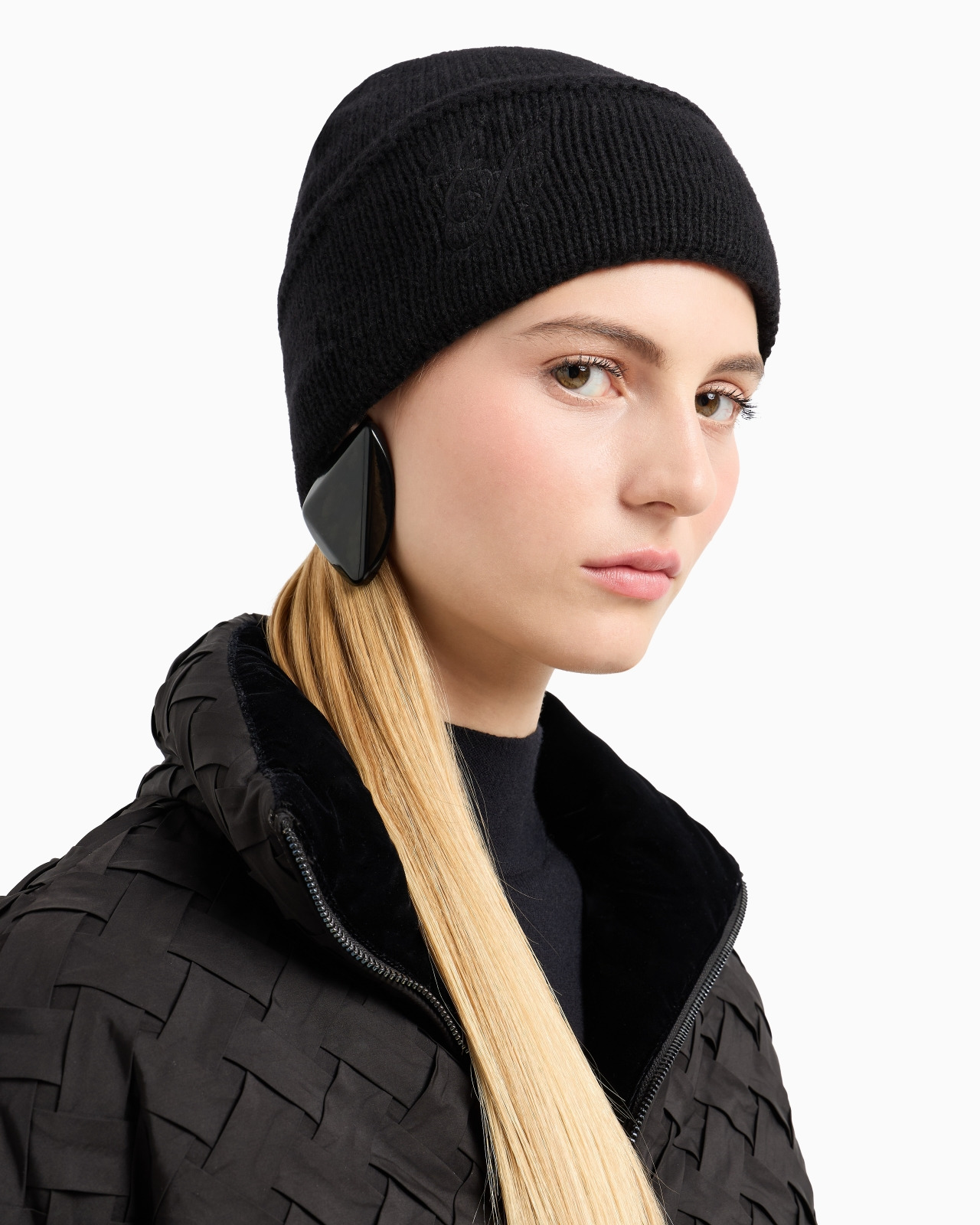 Ribbed wool beanie with EA signature embroidery - 3