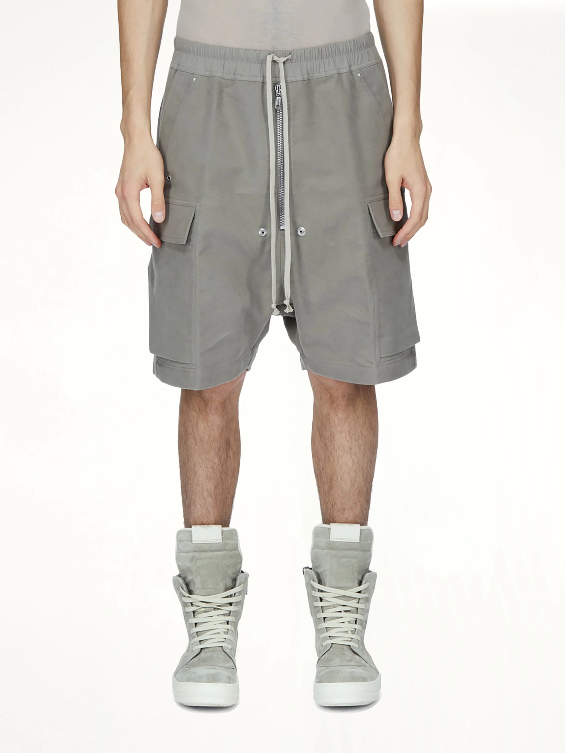 Brushed Twill Cargobela Shorts in Dark Pearl - 1