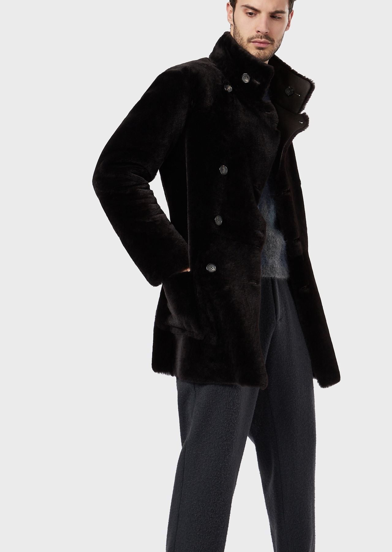 Reversible, double-breasted sheepskin pea coat - 5