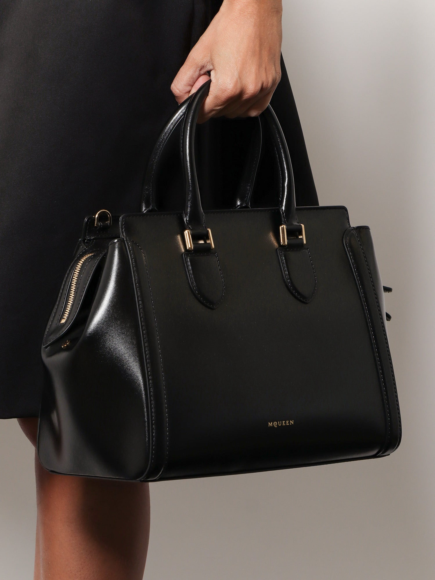 Alexander Mcqueen Women Birdee Large Leather Shoulder Bag - 2