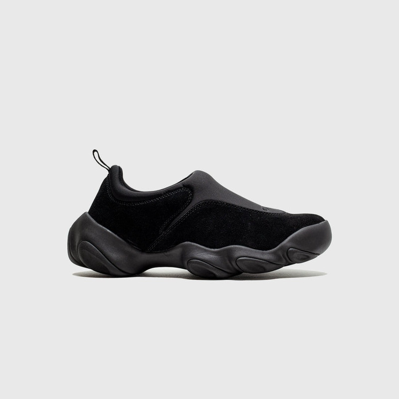 FLESH JUNYA WATANABE MAN X OAKLEY 1