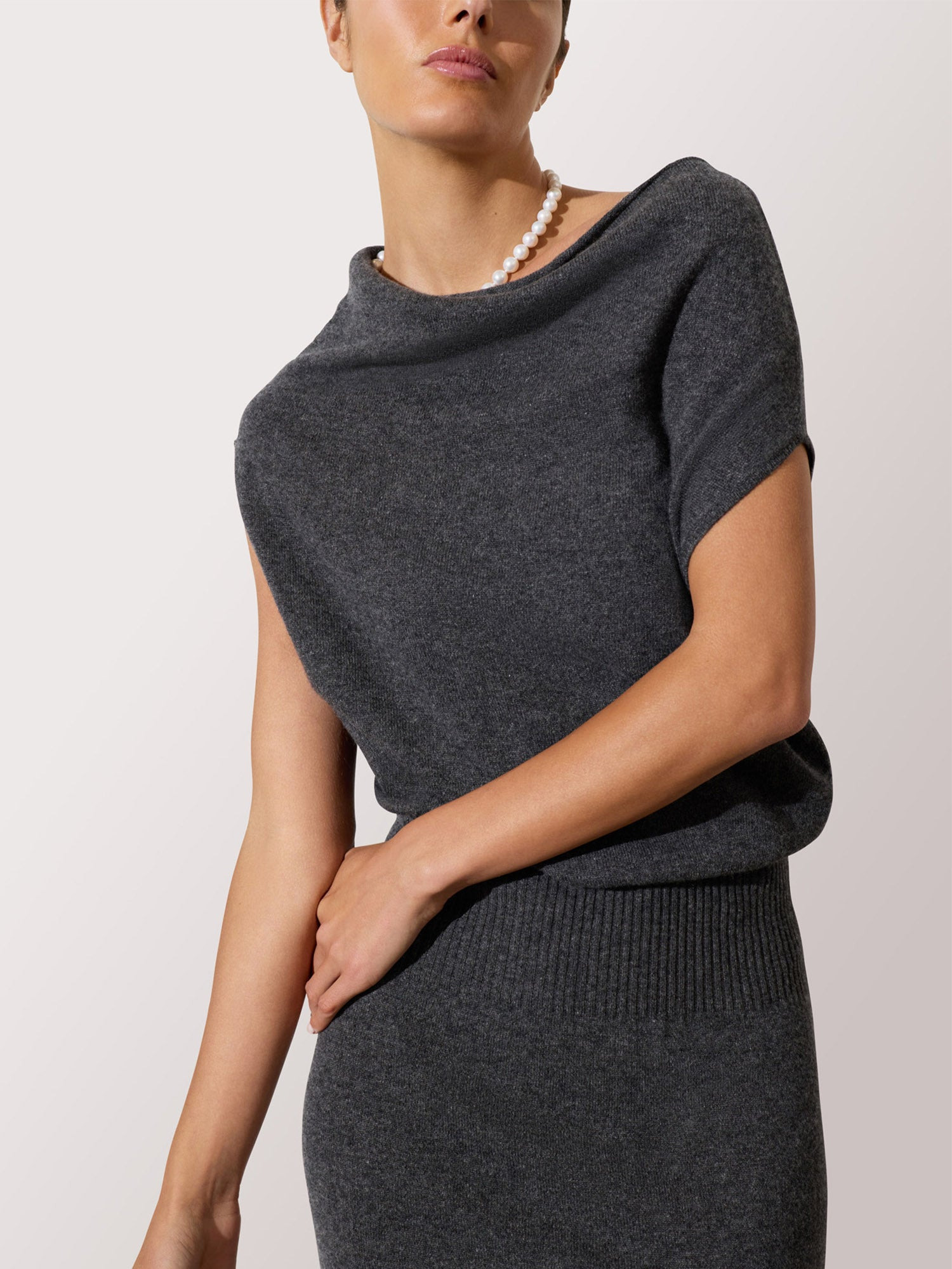 The Lori Sleeveless Cashmere Mini - 2