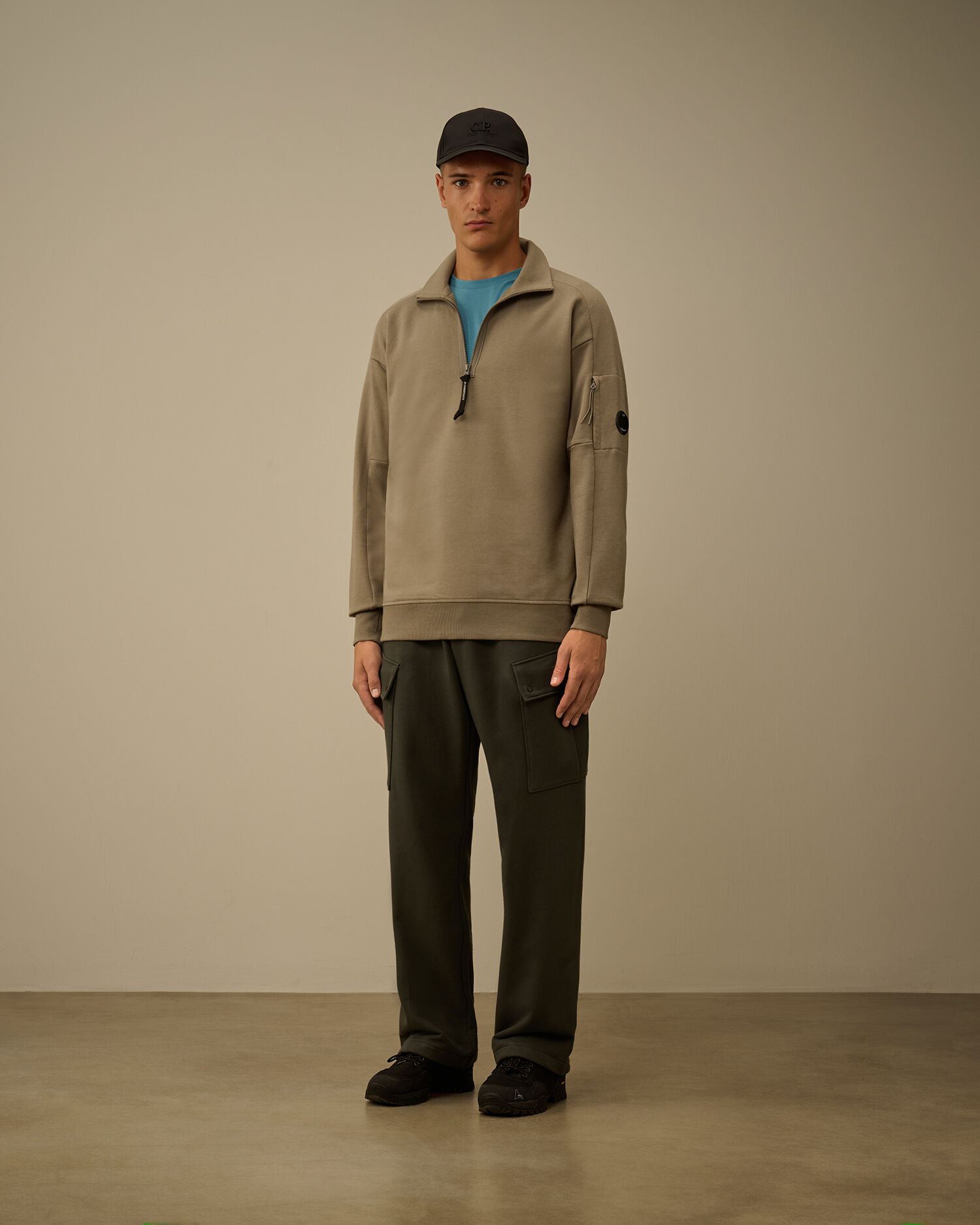 Diagonal Raised Fleece Half Zip Sweatshirt - 2