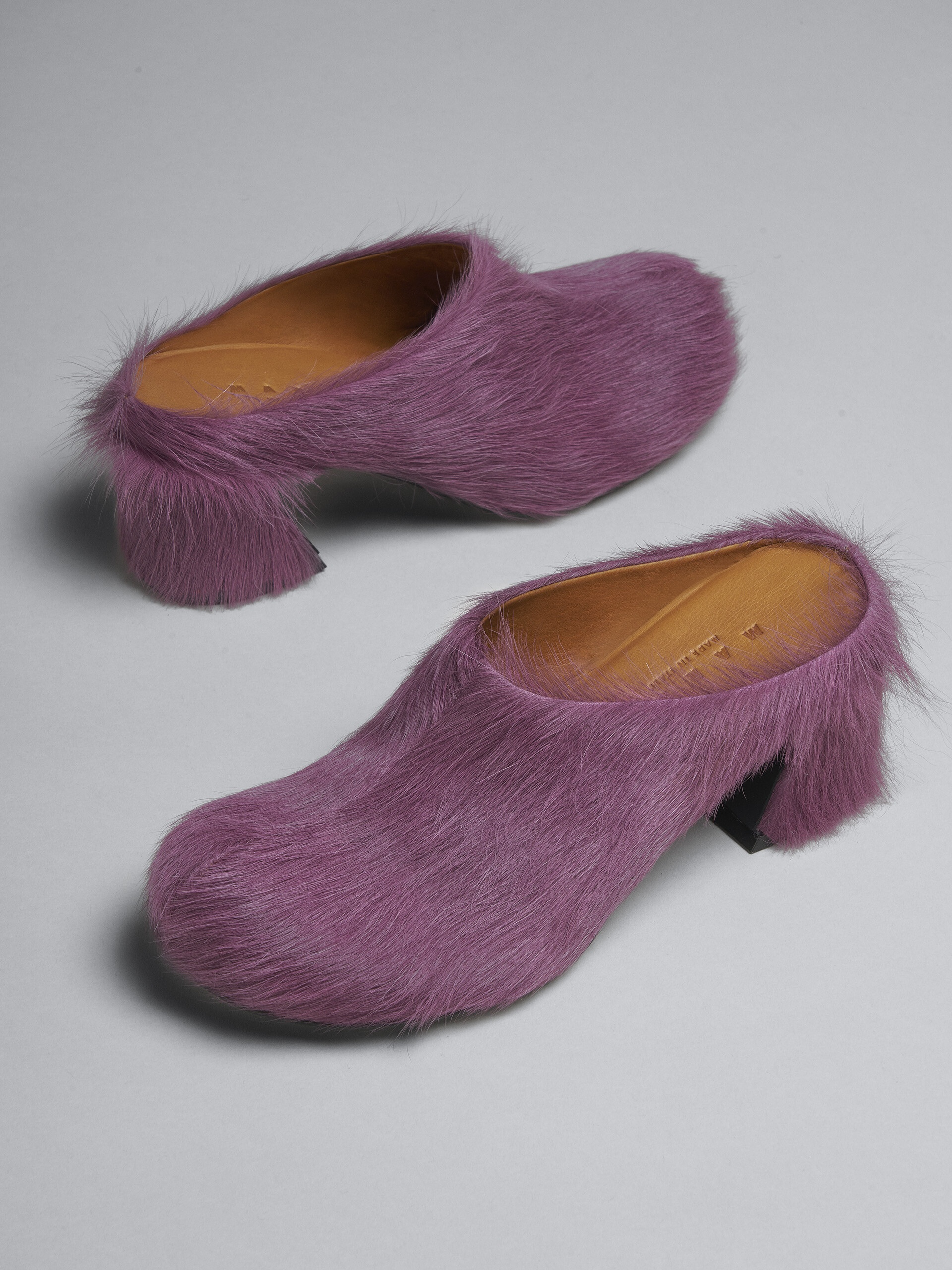PINK LONG HAIR CALFSKIN FUSSBETT CLOG - 5