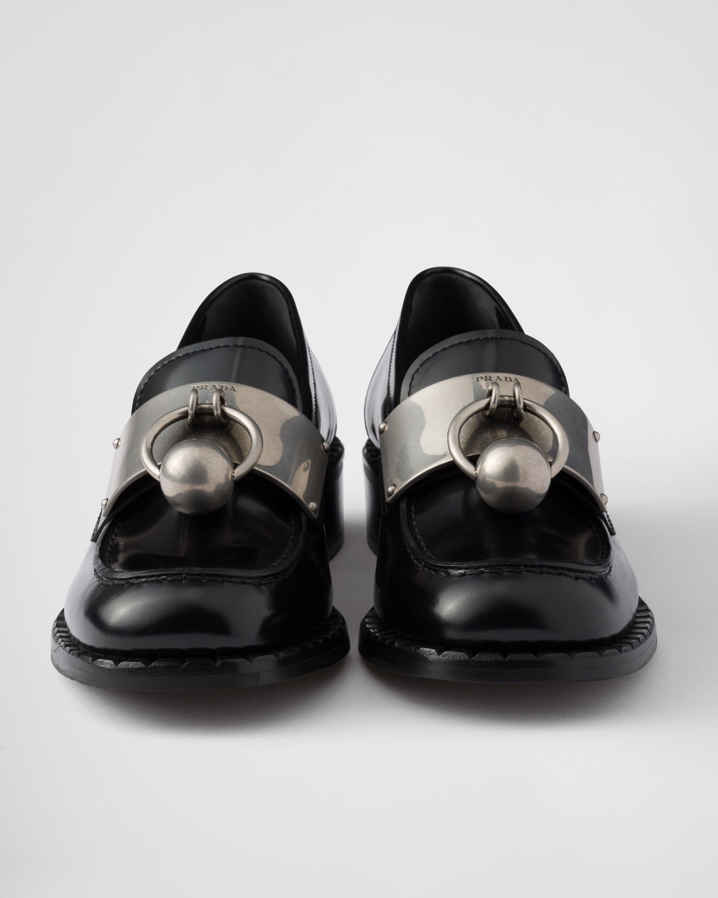 Brushed leather loafers - 6