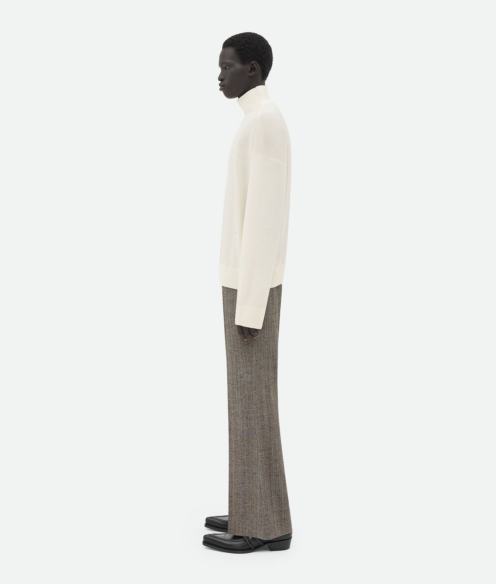Light Wool Turtleneck - 2
