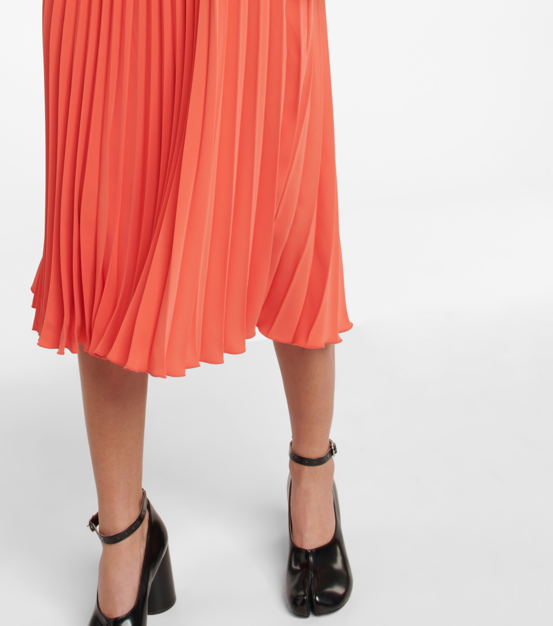 Pleated crêpe midi skirt - 5