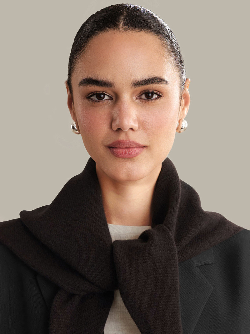 525 america Elle: 100% Cashmere Triangle Scarf outlook