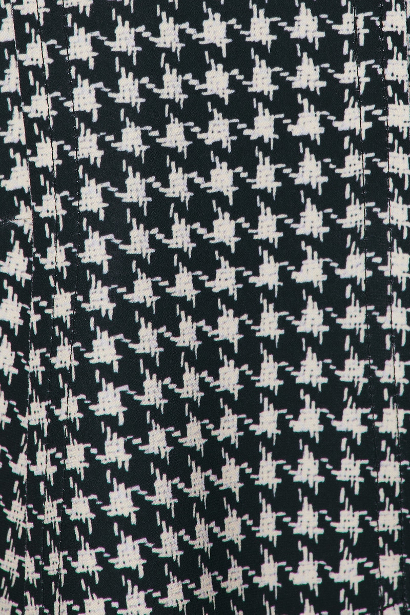 NORMA KAMALI Slim Fit Longsleeve Turtleneck Top outlook